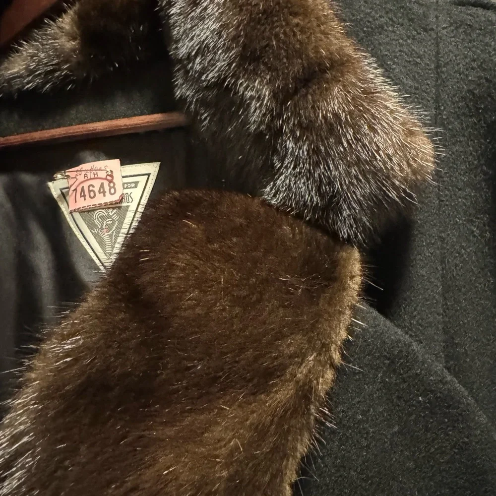 Vintage J Percy for Marvin Richards Black Wool Coat with Fur Accents - Picture 3 of 5